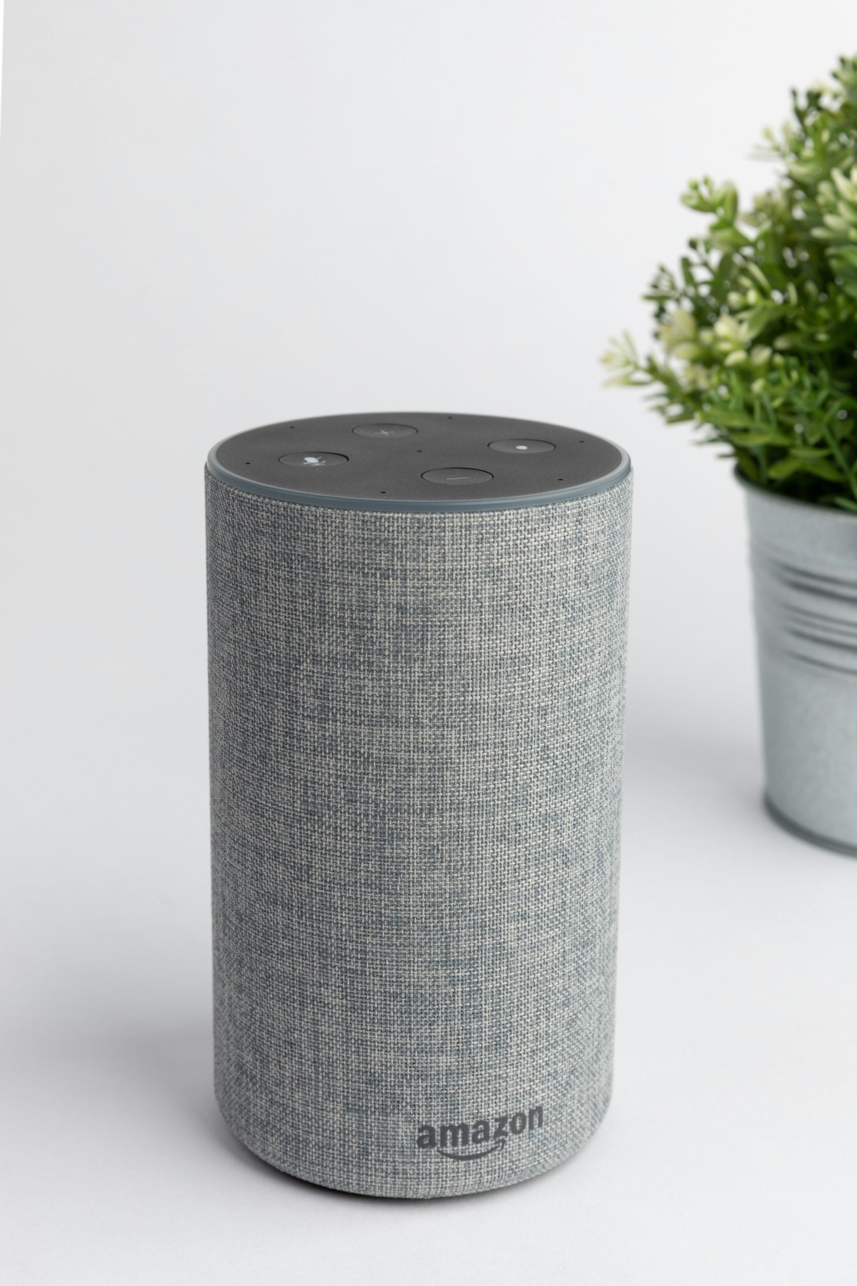 Alexa, Google Assistente ou Siri: Qual Escolher?