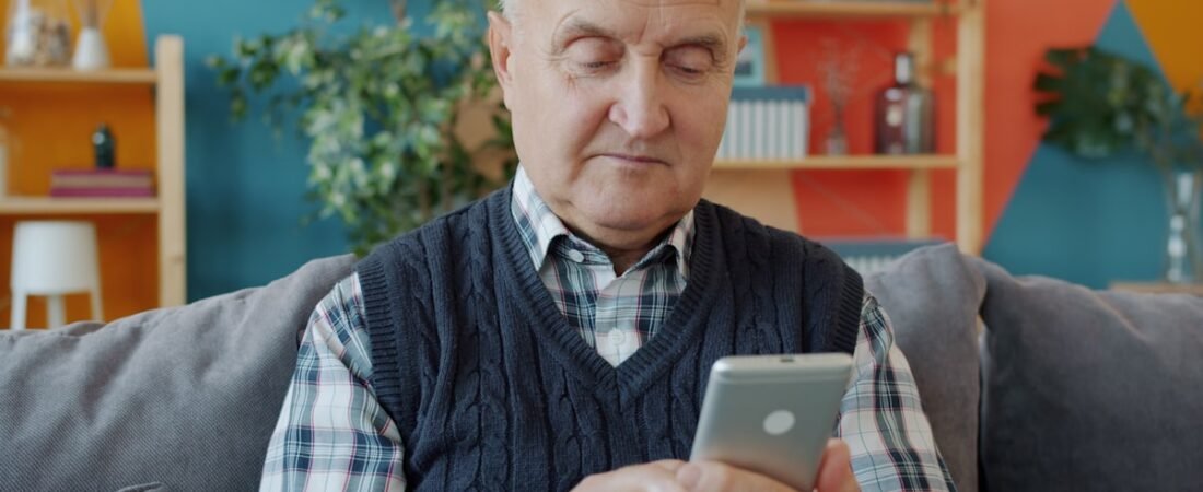 5 Aplicativos que Todo Idoso Deveria Ter no Celular