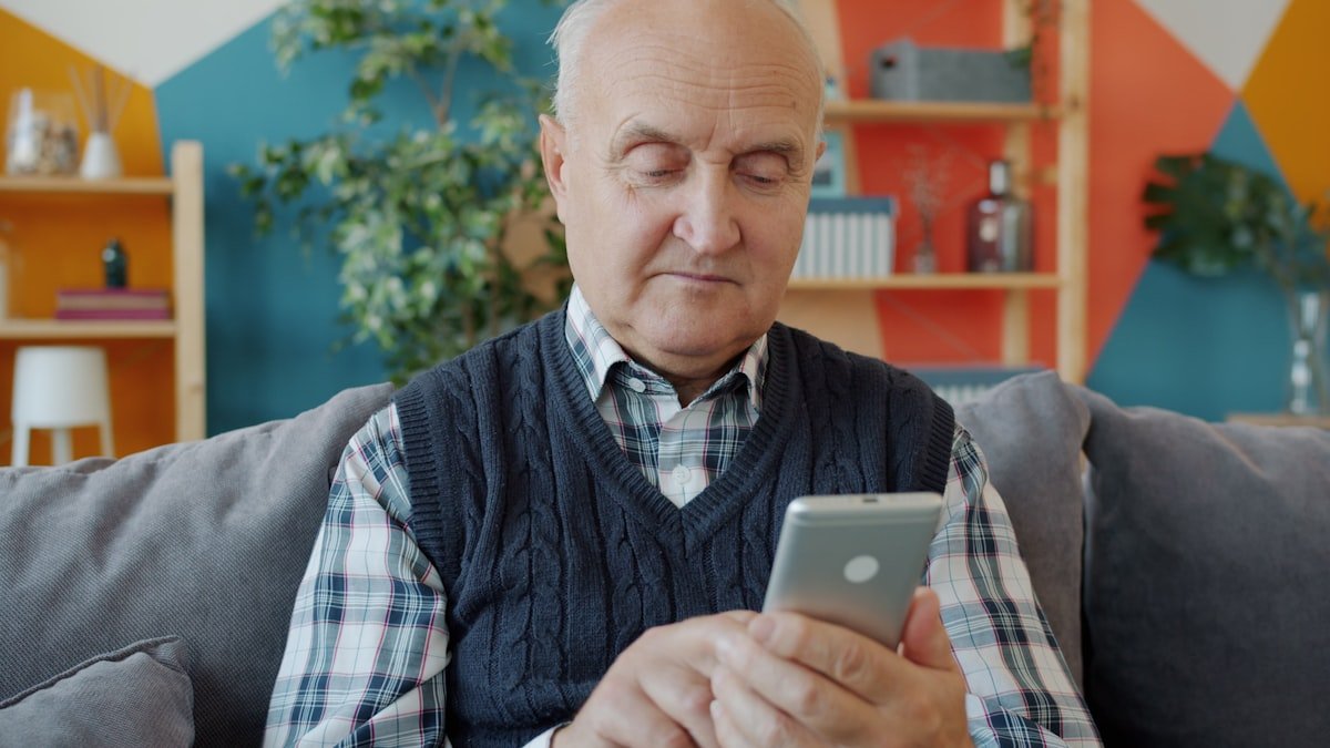 5 Aplicativos que Todo Idoso Deveria Ter no Celular